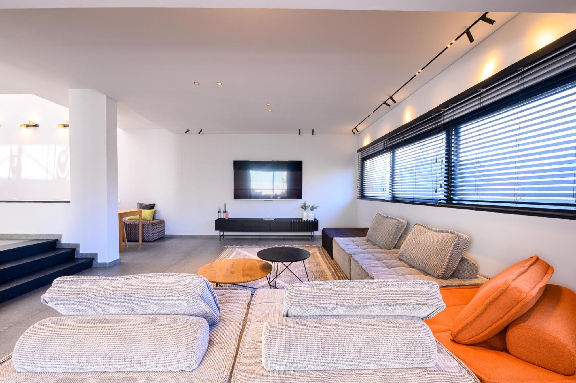 Rokah Luxury Villa At Ramat Hahayal เทลอาวีฟ ภายนอก รูปภาพ