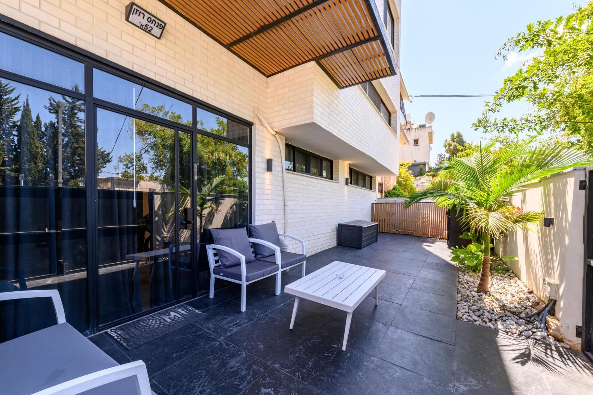 Rokah Luxury Villa At Ramat Hahayal เทลอาวีฟ ภายนอก รูปภาพ