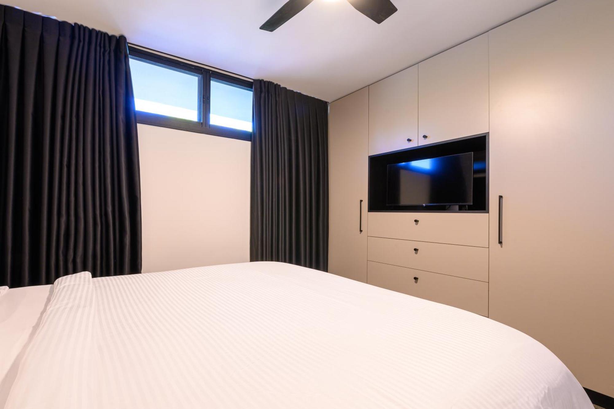 Rokah Luxury Villa At Ramat Hahayal เทลอาวีฟ ภายนอก รูปภาพ