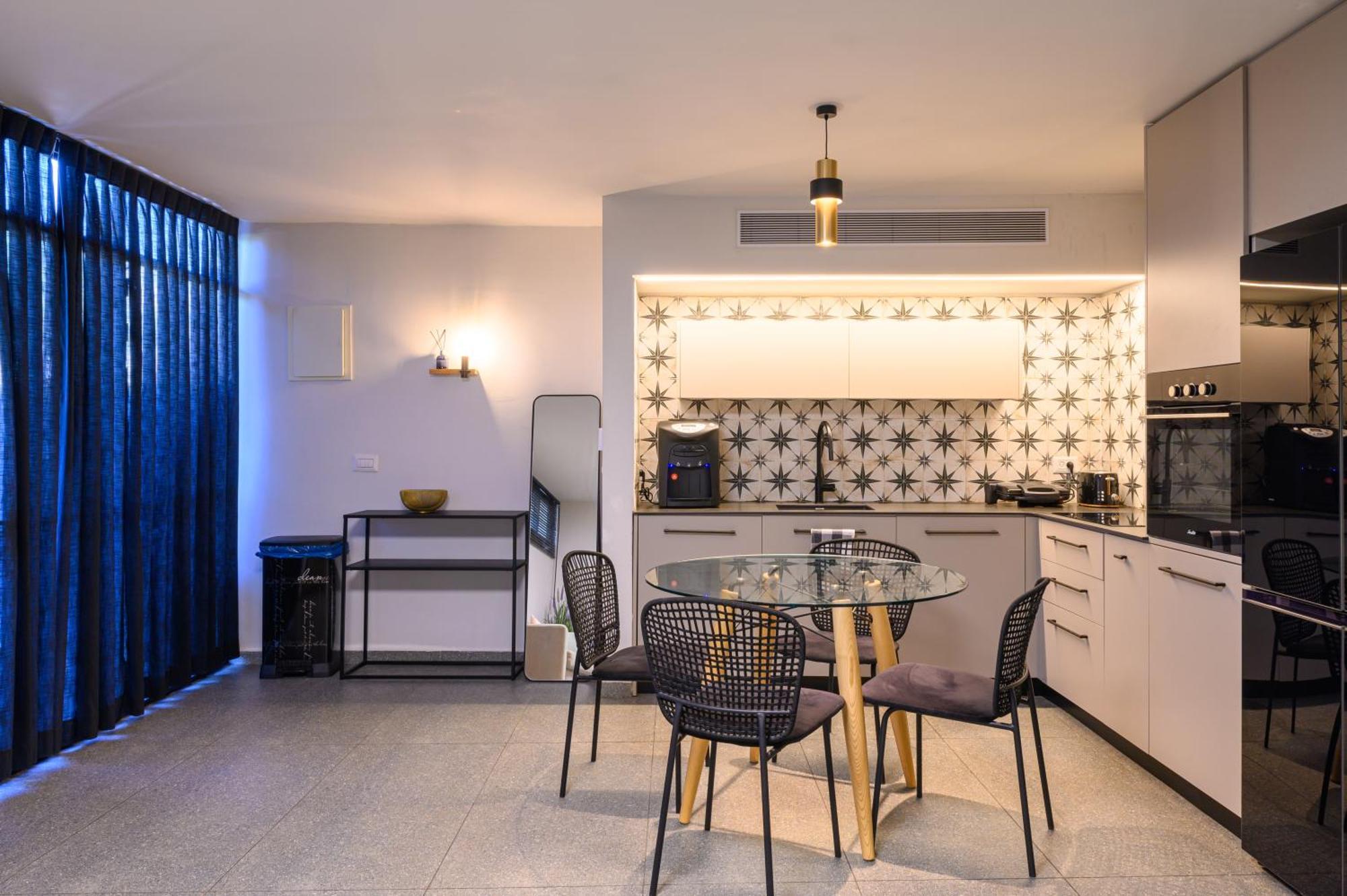 Rokah Luxury Villa At Ramat Hahayal เทลอาวีฟ ห้อง รูปภาพ